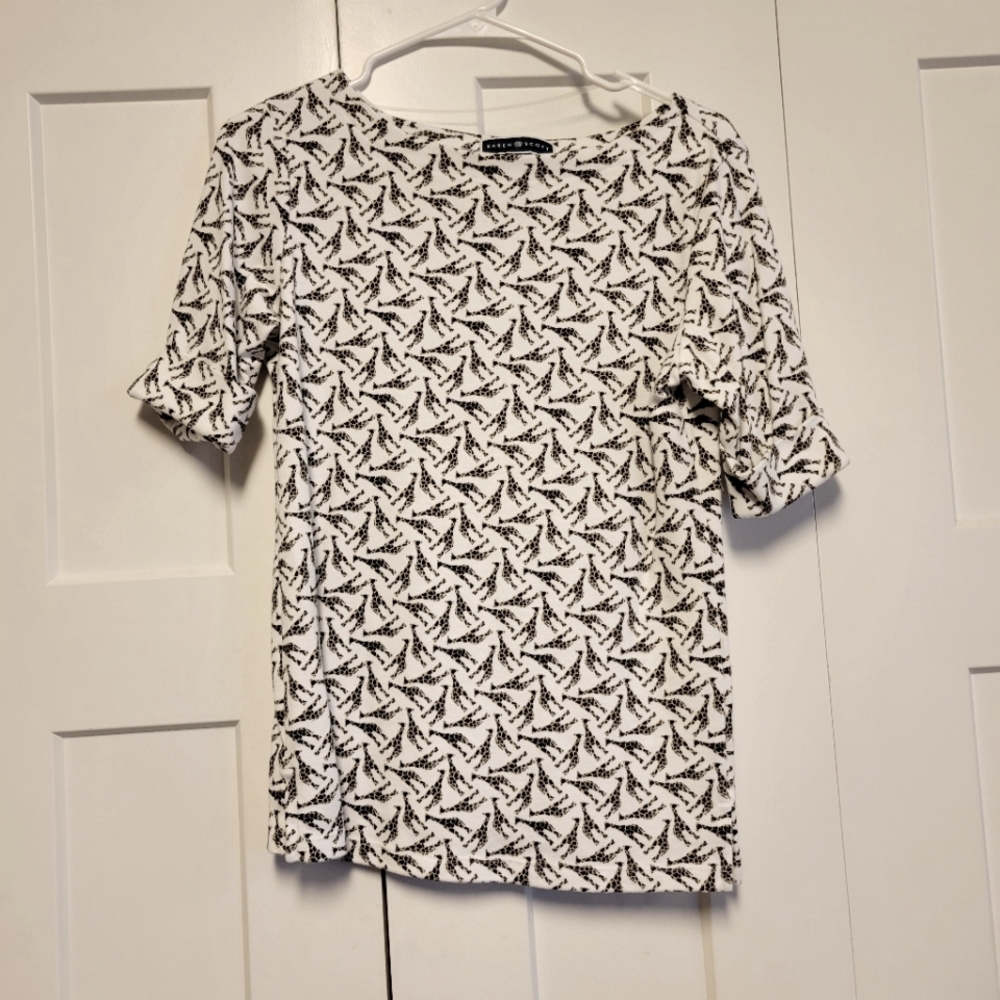 Karen Scott Giraffe Top Size Small